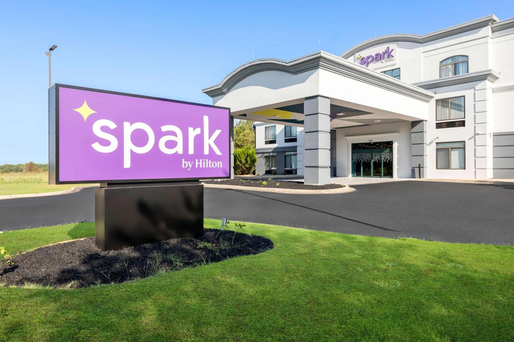 Spark By Hilton Tupelo Eksteriør bilde